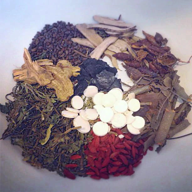 Ba Wei Xiao Feng Tang whole herbs